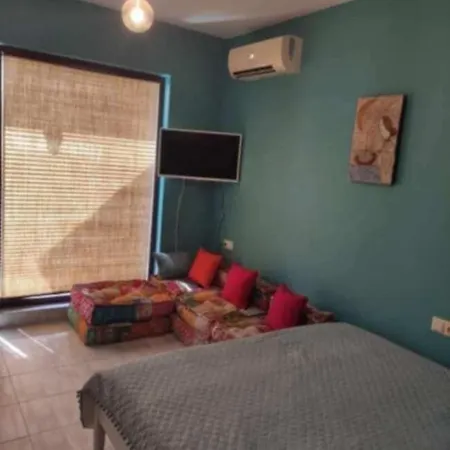 Apartment Made In Blue *